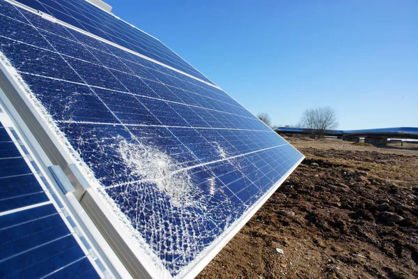 Diagnostic et remplacement de panneaux solaires défectueux